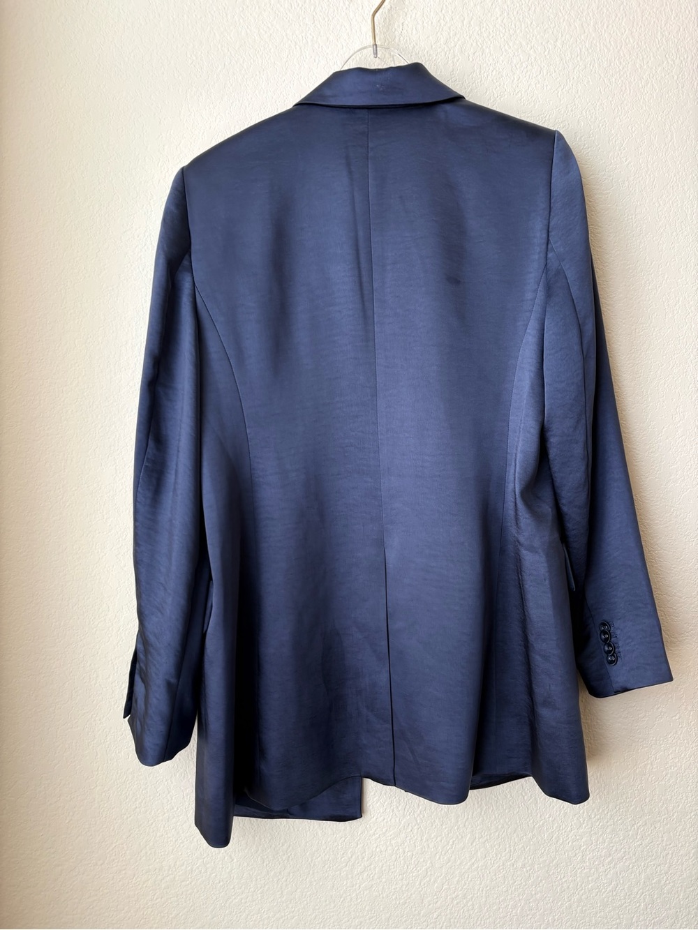 Vince Camuto Double-Breasted Navy Satin Blazer & Pants - Picture 5 of 5